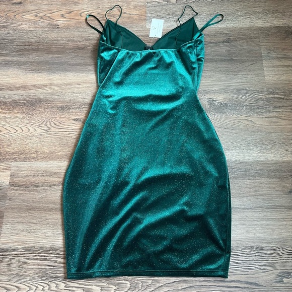 Windsor Green Velvet Glitter Dress - Picture 4 of 6